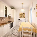 Nadia - Carraro Immobiliare - Family Apartmán